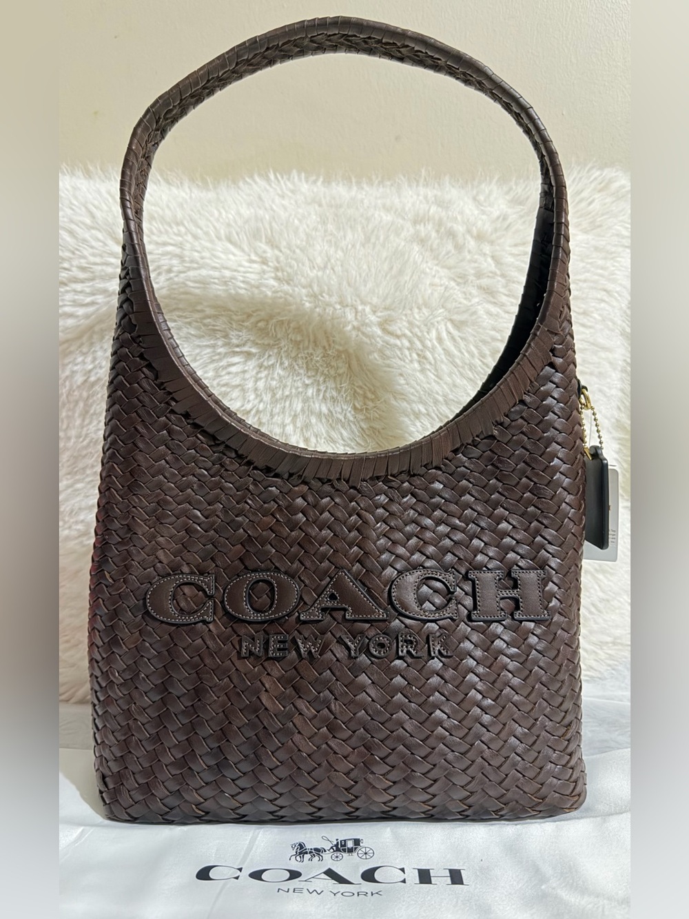 Coach Brooklyn Shoulder Bag 28 (WOVEN/MAPLE)